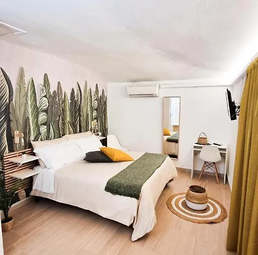 Ecorooms 3* פררה